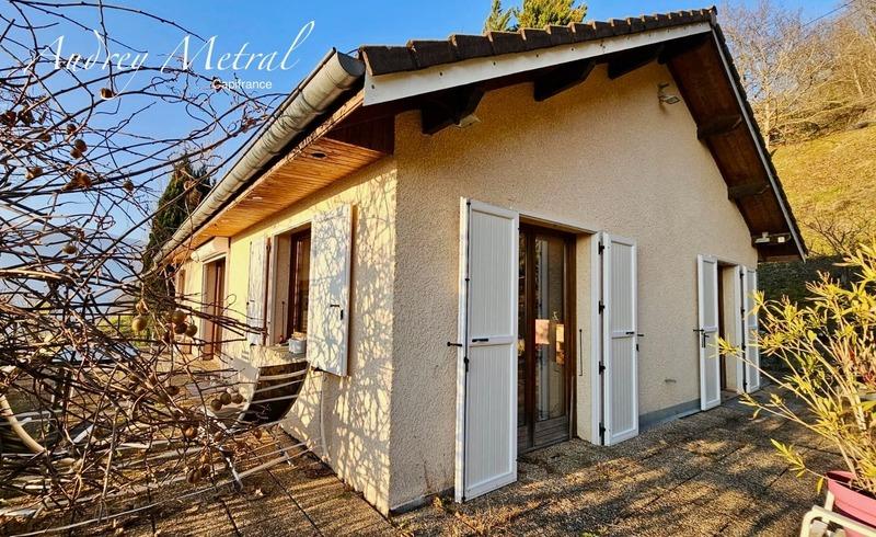 Maison - 90 m² - 3 pièces