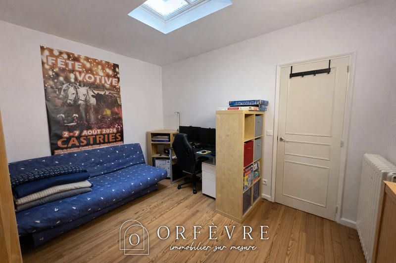 Maison - 200 m² - 7 pièces