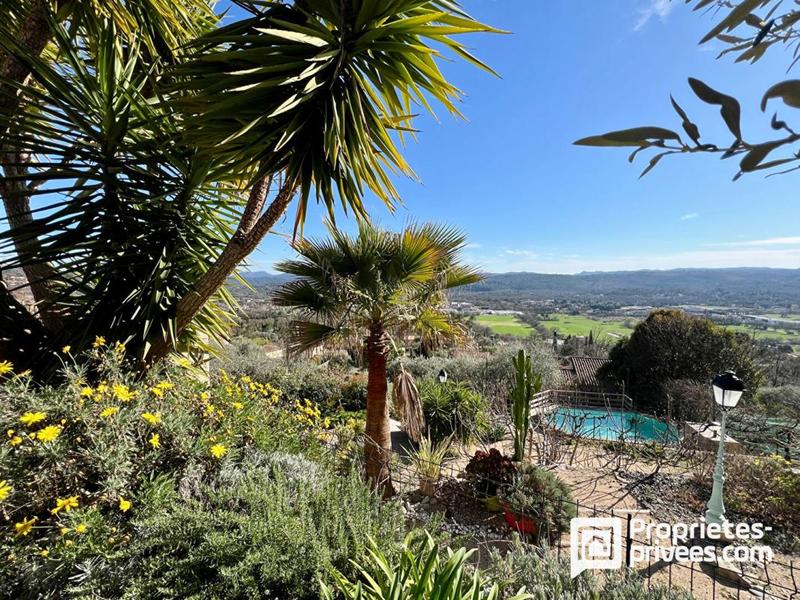 Maison - 214 m² - 6 pièces