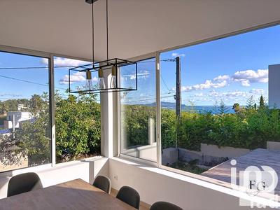 Maison - 94 m² - 4 pièces