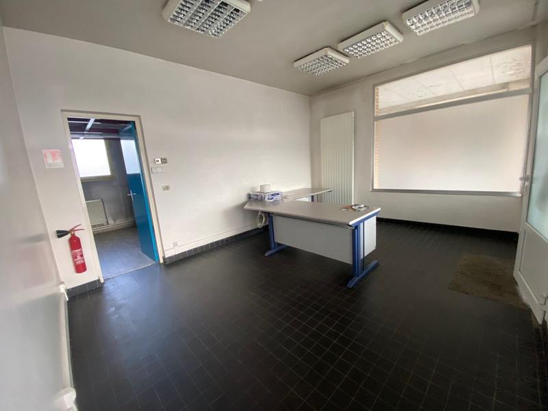 Local d'activités - 92 m²