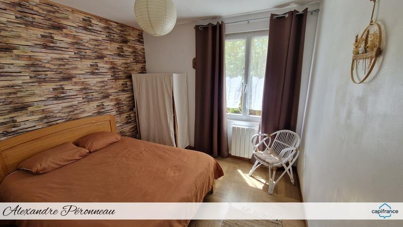 Maison - 235 m² - 12 pièces