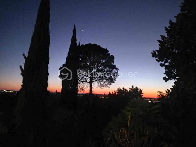 Propriété - 150 m² - 5 pièces