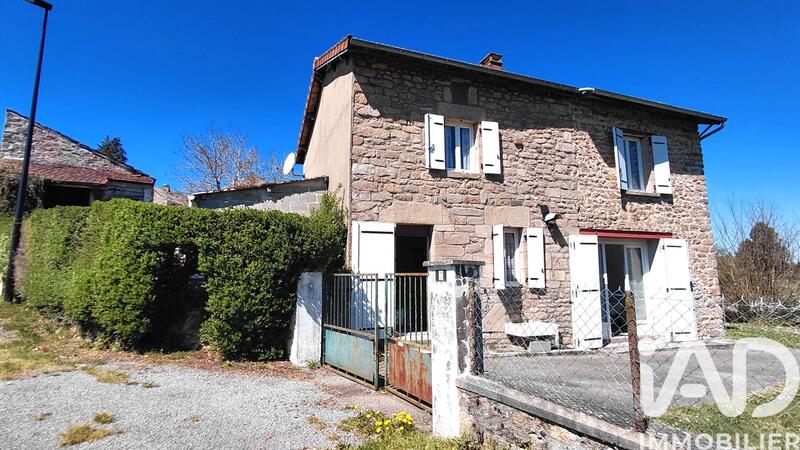 Maison - 111 m² - 6 pièces