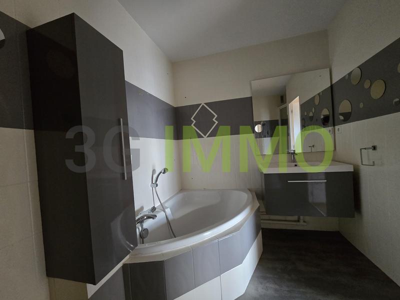 Appartement - 80 m² - 3 pièces