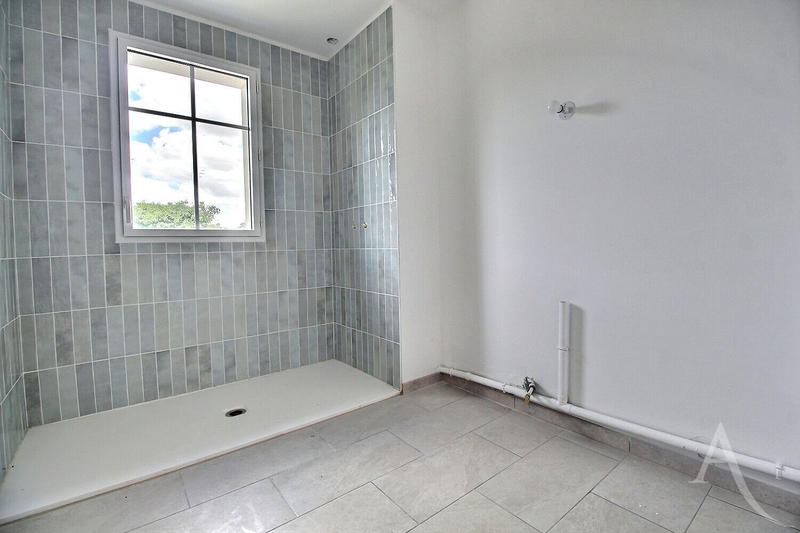 Maison - 141 m² - 6 pièces