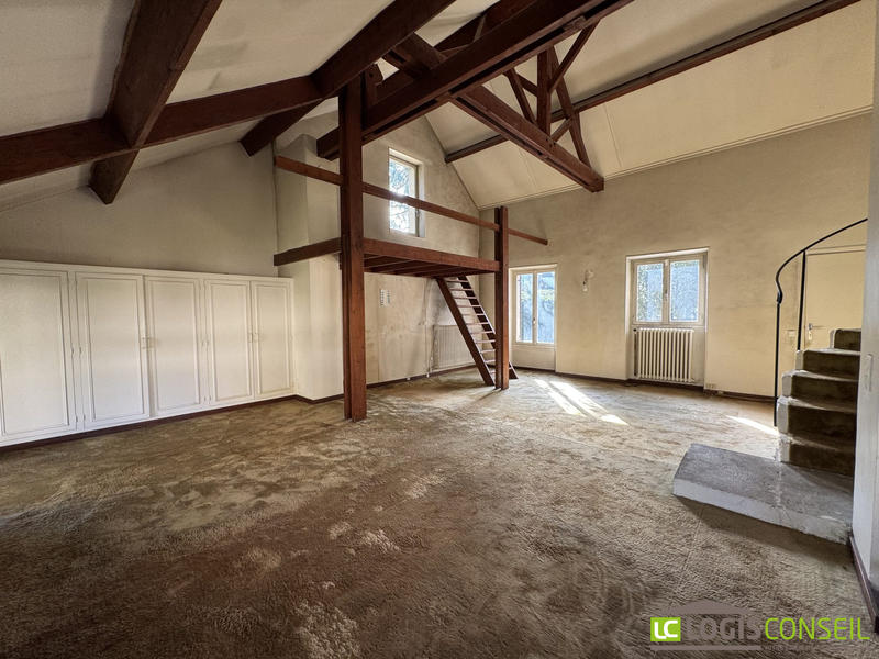 Villa - 222 m² - 7 pièces