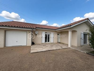Maison - 90 m² - 4 pièces
