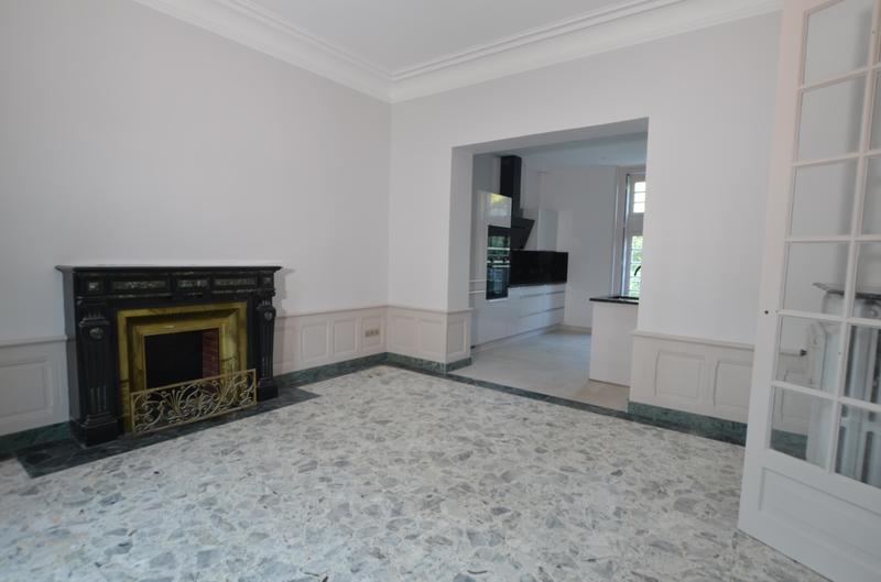 Demeure - 217 m² - 11 pièces