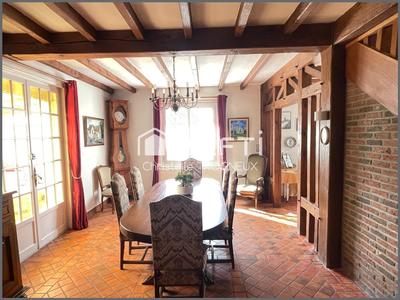 Maison - 200 m² - 7 pièces