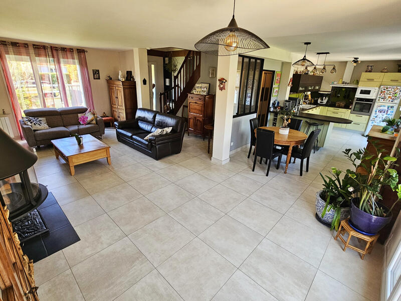 Maison - 125 m² - 6 pièces
