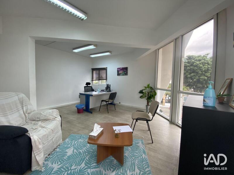 Local commercial - 202 m²