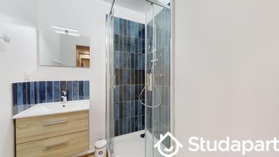 Chambre - 9 m² - 1 pièce