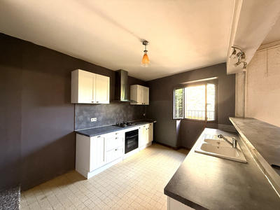 Maison - 96 m² - 4 pièces