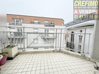 Appartement - 93 m² - 4 pièces
