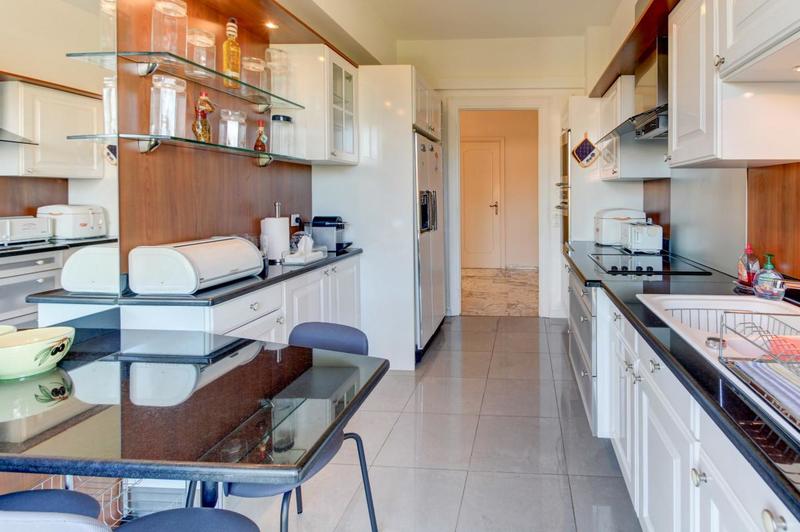 Appartement - 160 m² - 5 pièces