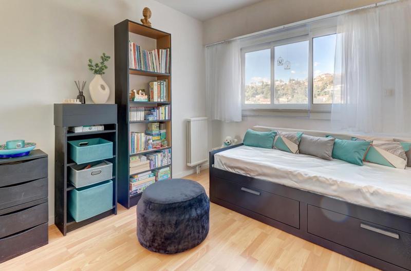 Appartement - 80 m² - 4 pièces