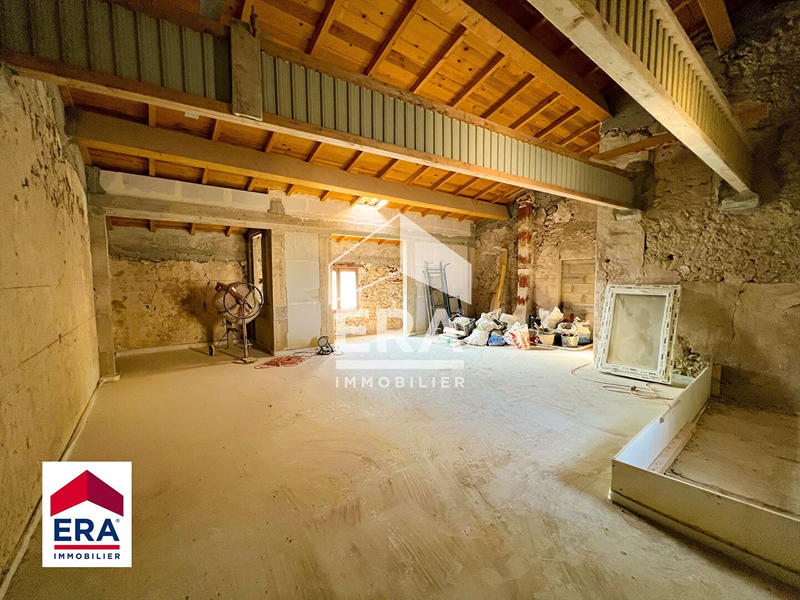 Maison - 265 m² - 8 pièces