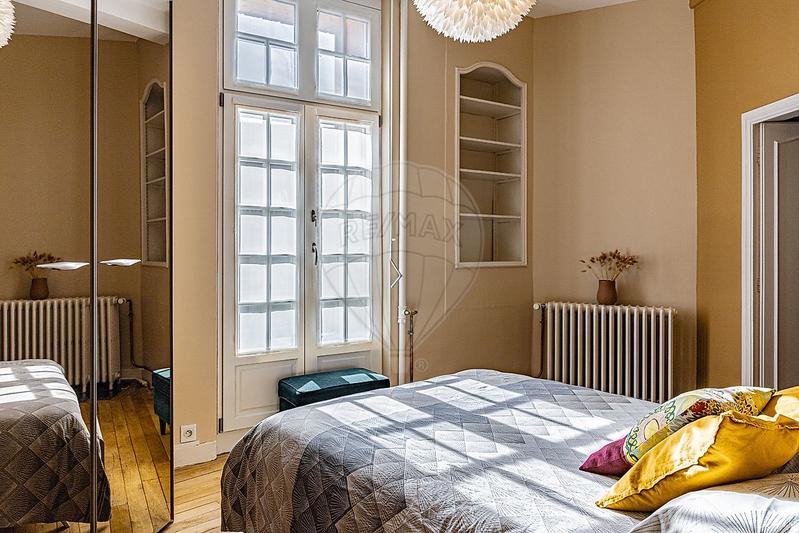 Maison d'architecte - 258 m² - 6 pièces