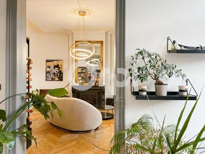 Propriété - 300 m² - 5 pièces