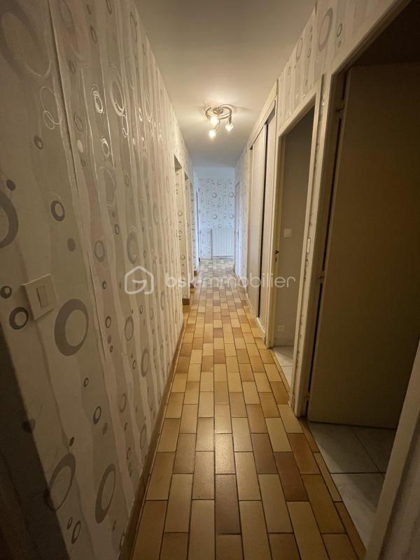 Maison traditionnelle - 120 m² - 5 pièces