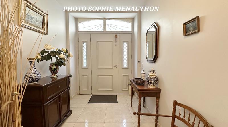 Appartement bourgeois - 184 m² - 4 pièces