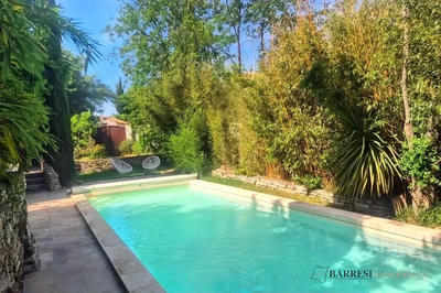 Maison ancienne - 250 m² - 8 pièces