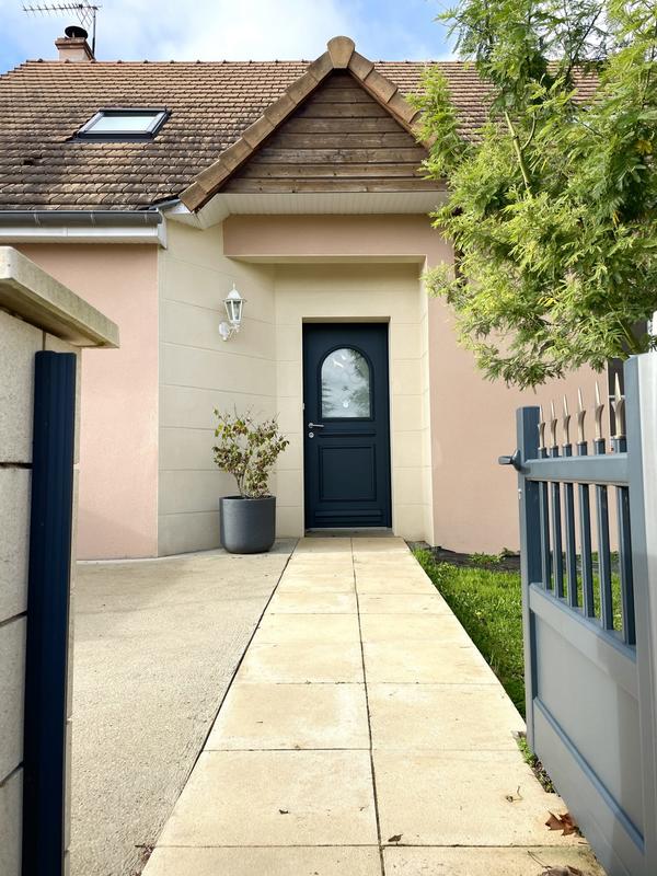 Maison - 150 m² - 8 pièces