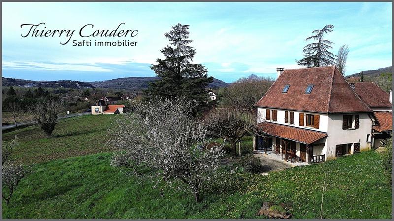 Maison - 181 m² - 10 pièces