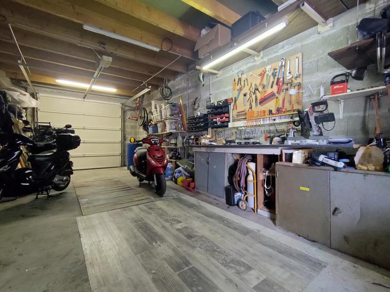 Maison - 216 m² - 10 pièces