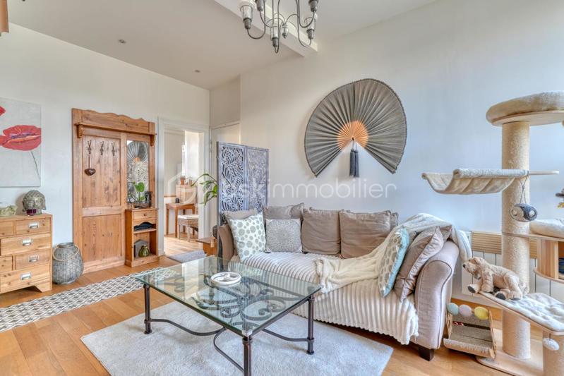 Appartement - 79 m² - 3 pièces