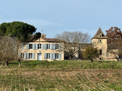 Maison en pierre - 250 m² - 8 pièces