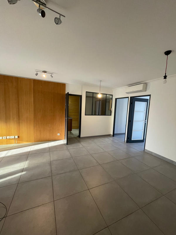 Appartement - 102 m² - 3 pièces