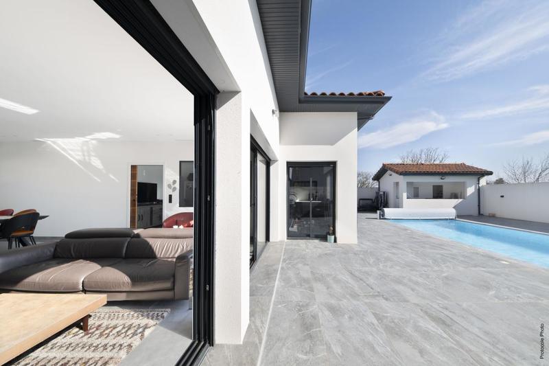 Maison - 229 m² - 6 pièces