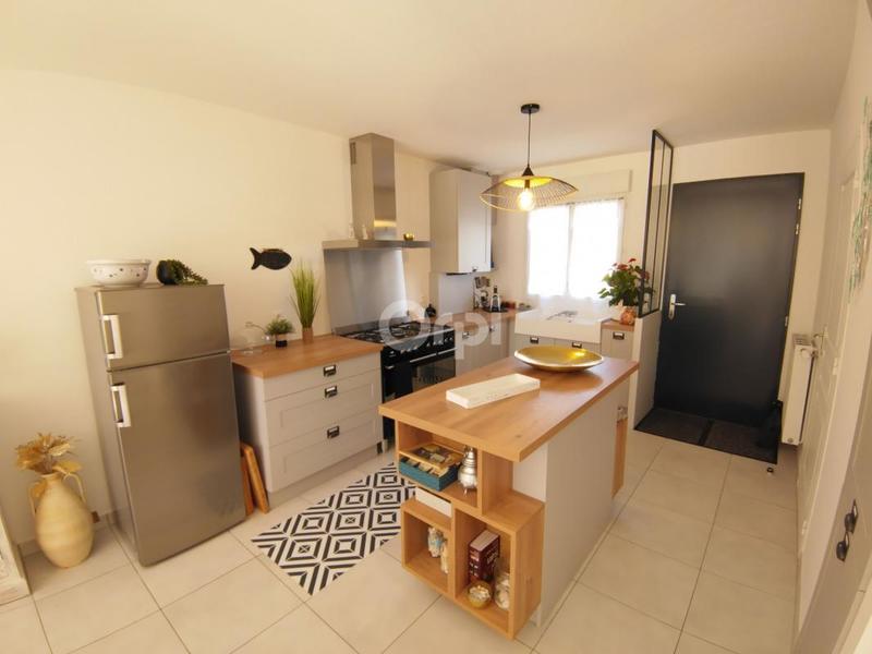 Maison - 99 m² - 4 pièces