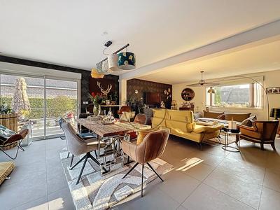 Maison - 150 m² - 5 pièces