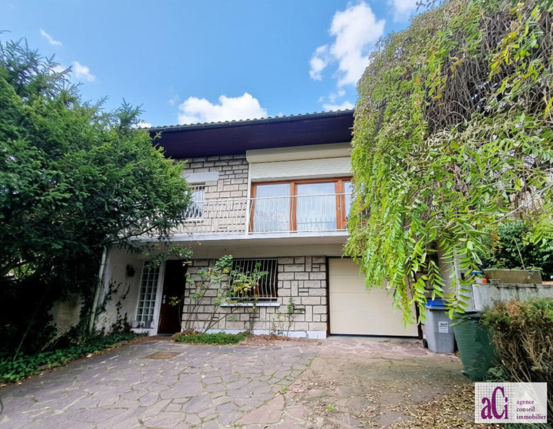 Maison - 122 m² - 5 pièces