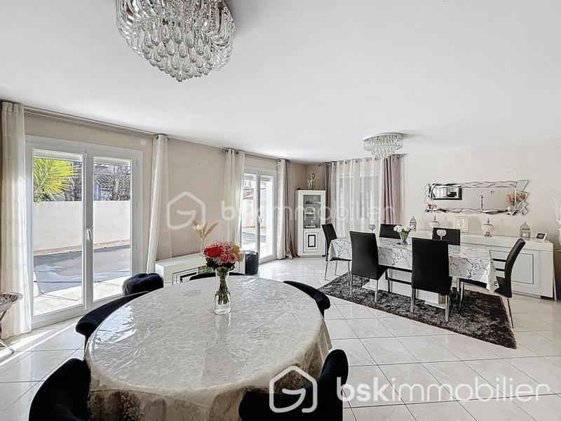 Maison traditionnelle - 130 m² - 5 pièces