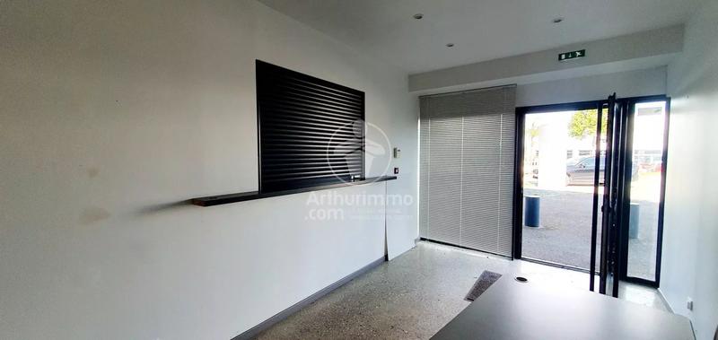 Bureau - 543 m² - 12 pièces