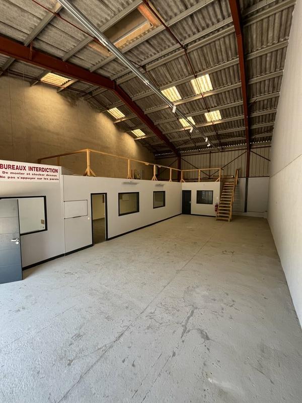 Atelier d'activités - 225 m²