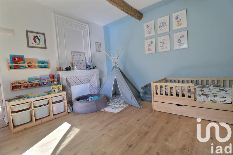 Maison - 203 m² - 7 pièces