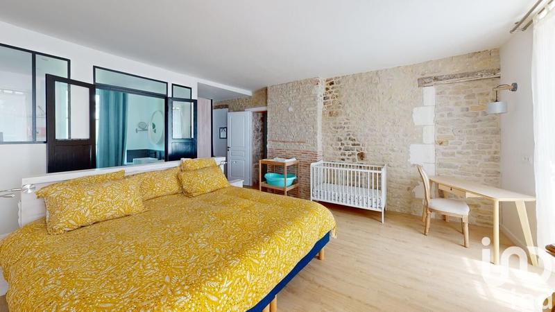 Maison - 590 m² - 20 pièces