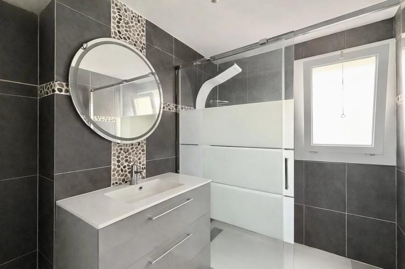 Appartement - 85 m² - 4 pièces