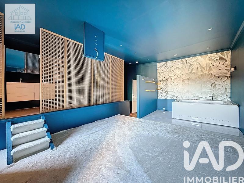 Maison - 278 m² - 6 pièces