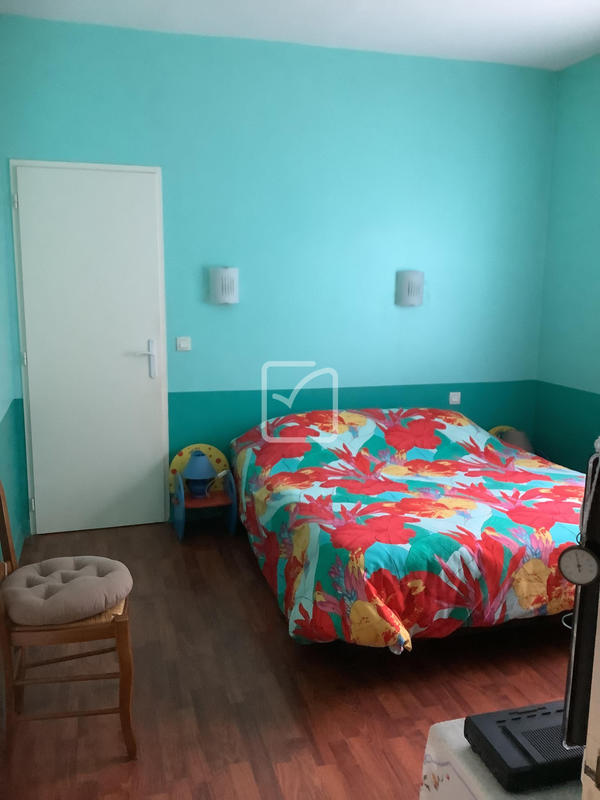 Villa - 100 m² - 5 pièces