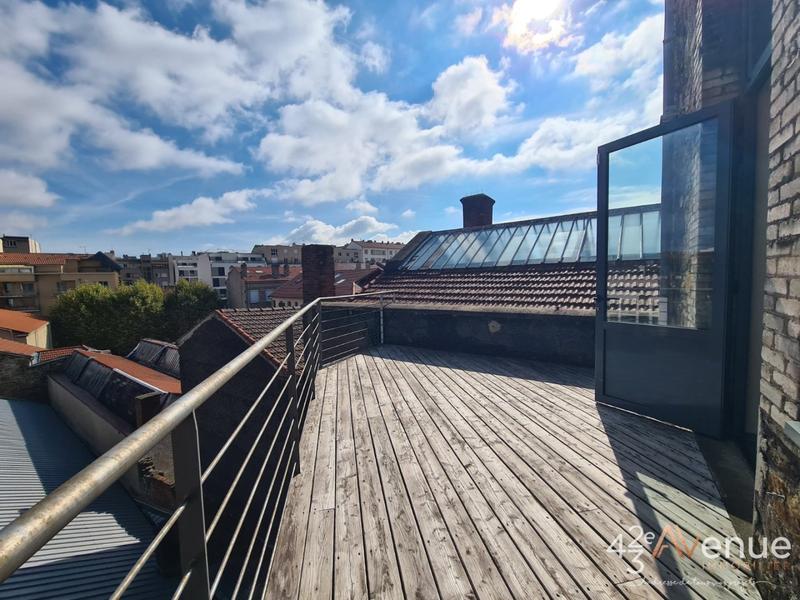 Loft - 175 m² - 5 pièces