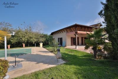 Maison - 208 m² - 7 pièces