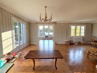 Maison - 149 m² - 6 pièces