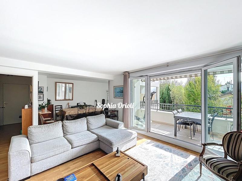 Appartement - 90 m² - 4 pièces