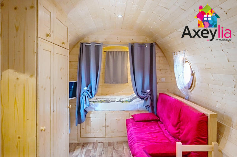 Propriété - 409 m² - 10 pièces